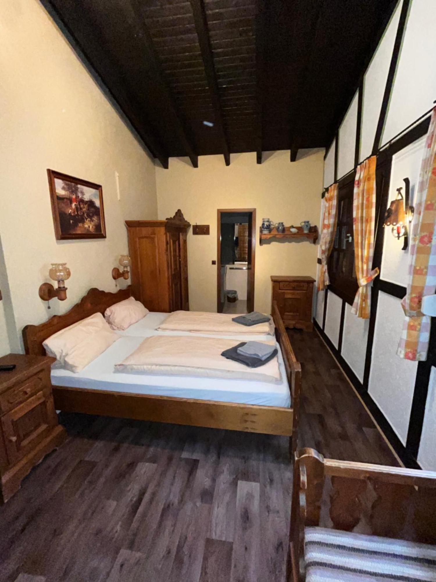 Hotel Zur Post Limburg Bad Camberg Hunfelden Buitenkant foto