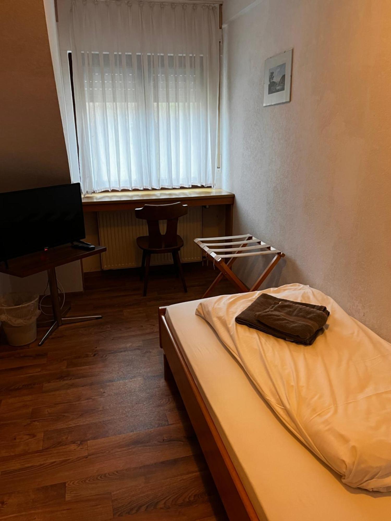 Hotel Zur Post Limburg Bad Camberg Hunfelden Buitenkant foto