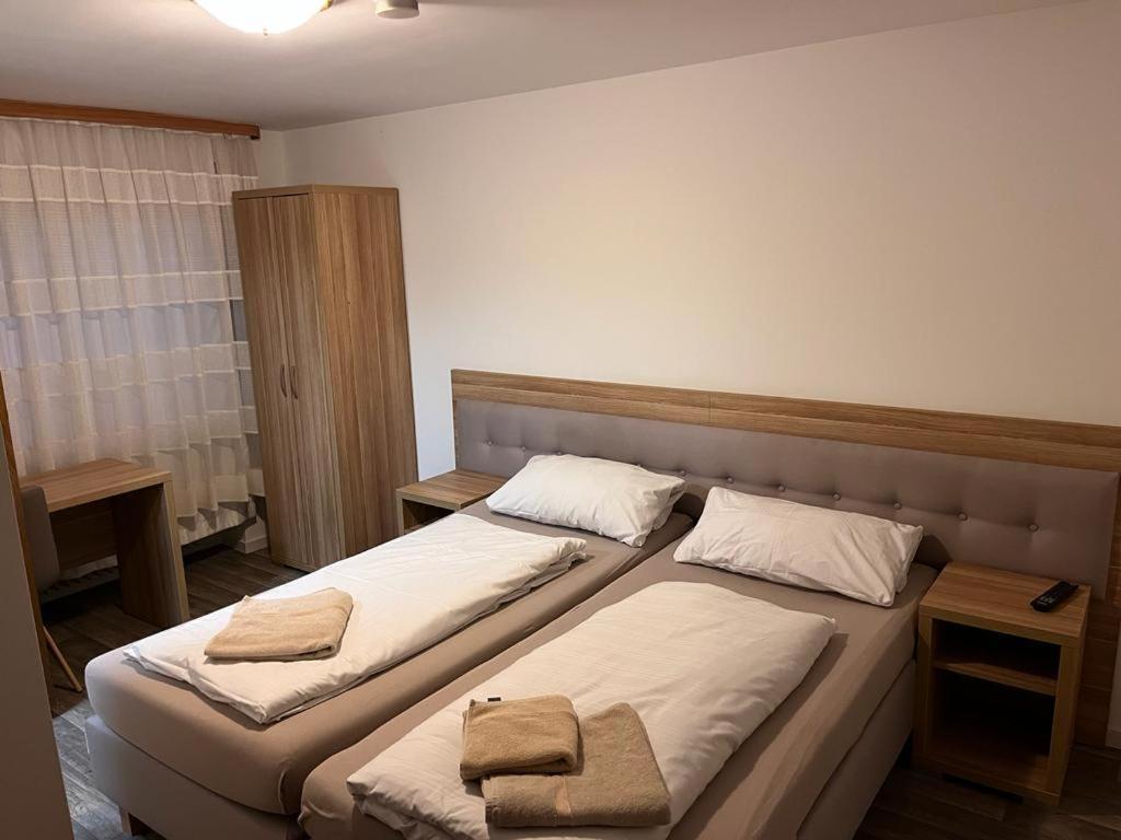 Hotel Zur Post Limburg Bad Camberg Hunfelden Buitenkant foto
