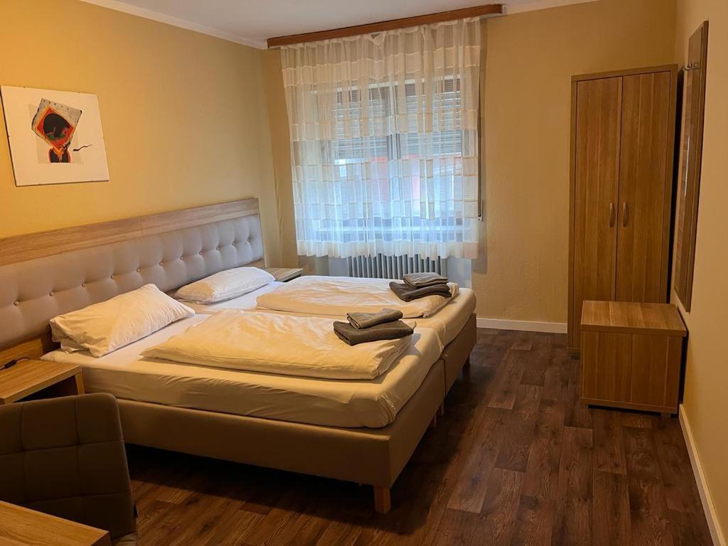 Hotel Zur Post Limburg Bad Camberg Hunfelden Buitenkant foto