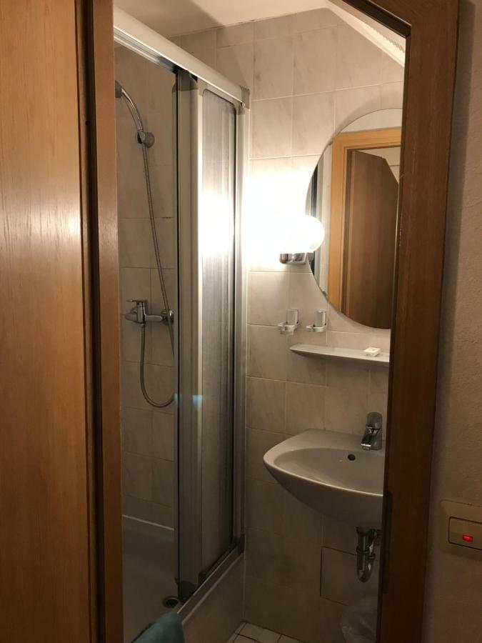 Hotel Zur Post Limburg Bad Camberg Hunfelden Buitenkant foto